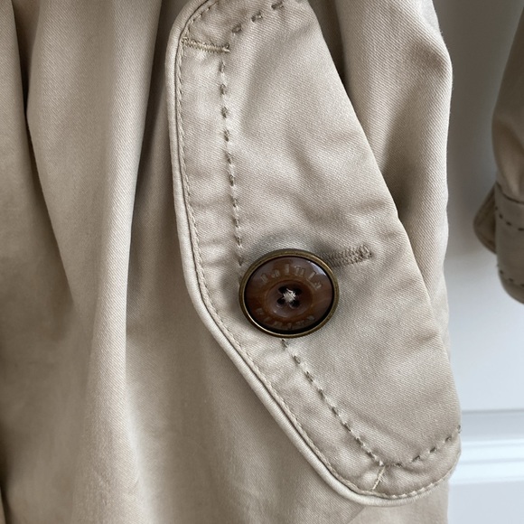 Aritzia Talula Trench Coat - Picture 4 of 9